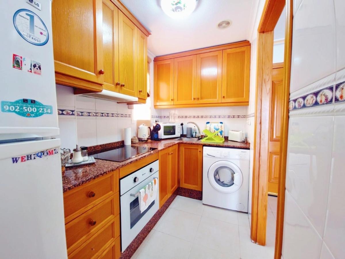 Ferienwohnung The Prestige Torrevieja Atico Con Barbecoa Exterior foto