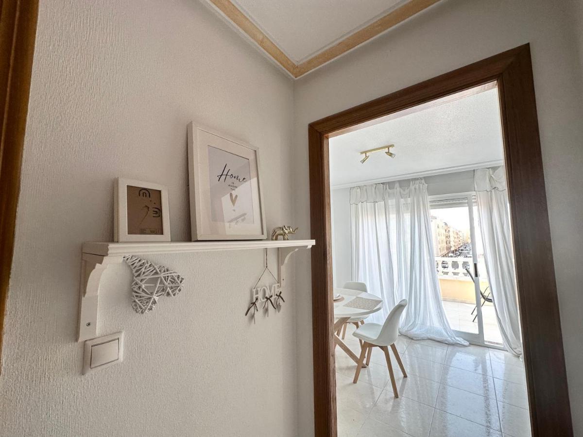 Ferienwohnung The Prestige Torrevieja Atico Con Barbecoa Exterior foto