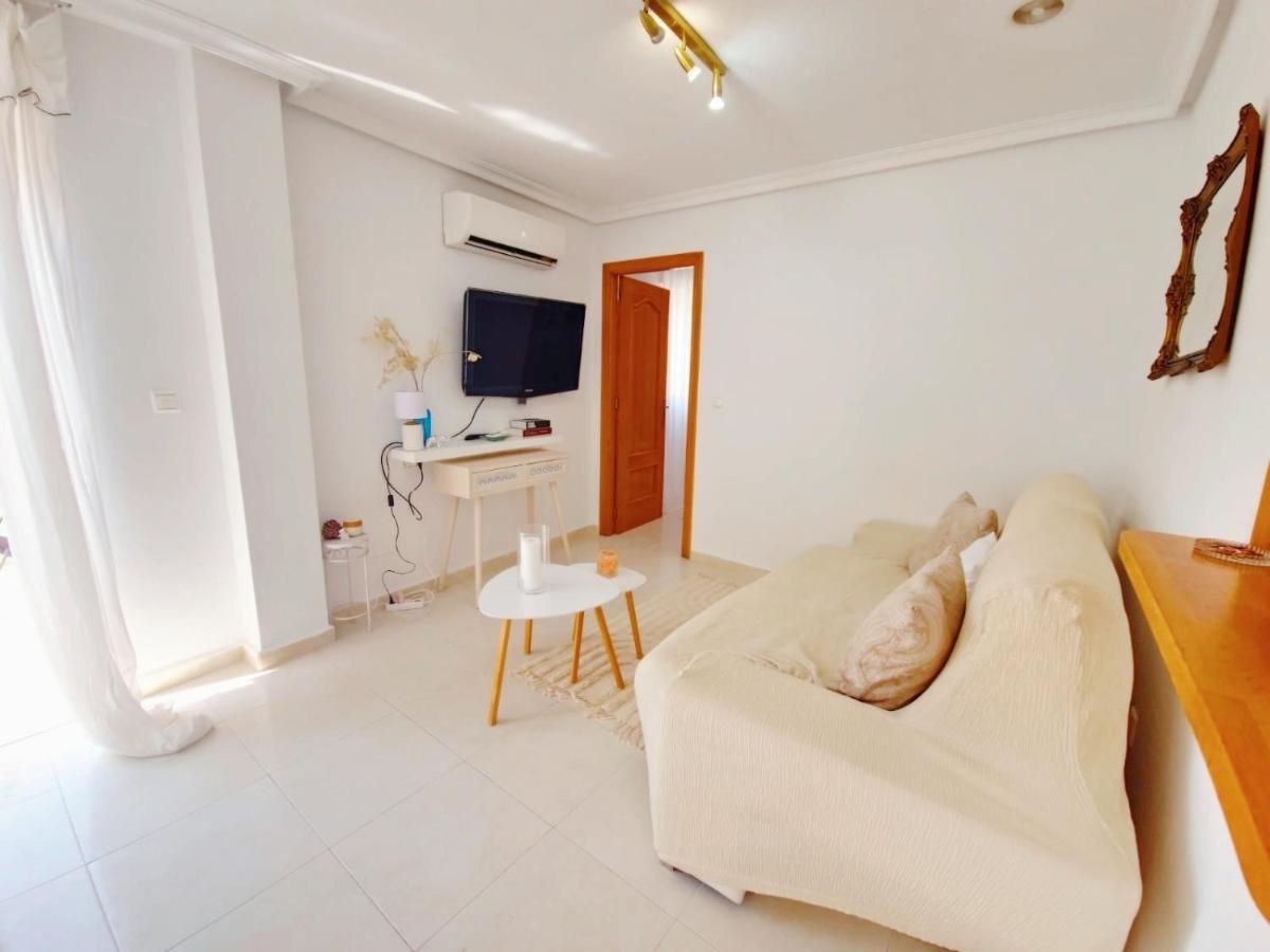 Ferienwohnung The Prestige Torrevieja Atico Con Barbecoa Exterior foto