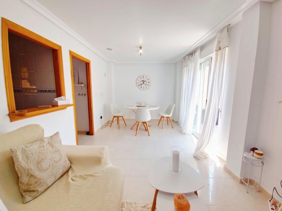 Ferienwohnung The Prestige Torrevieja Atico Con Barbecoa Exterior foto